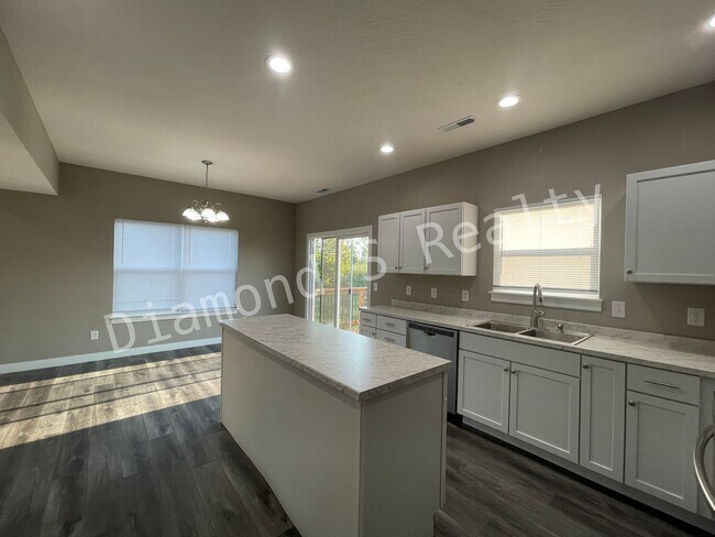 Building Photo - 2108 N 26th St