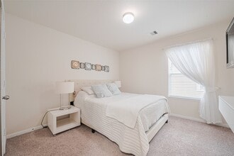 Building Photo - 5218 Windy Plantation Dr