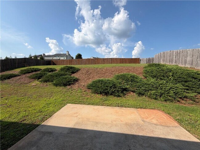 Building Photo - 624 River Mist Cir