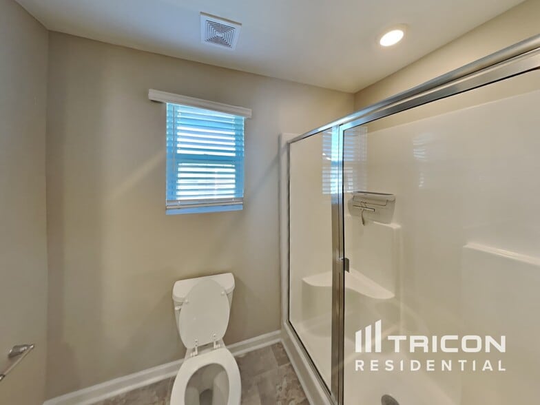Building Photo - 1507 Ashgrove Pl