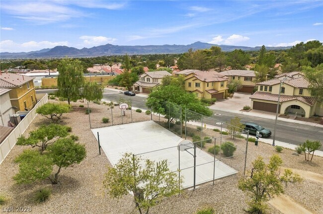 Building Photo - 1915 Sundown Canyon Dr