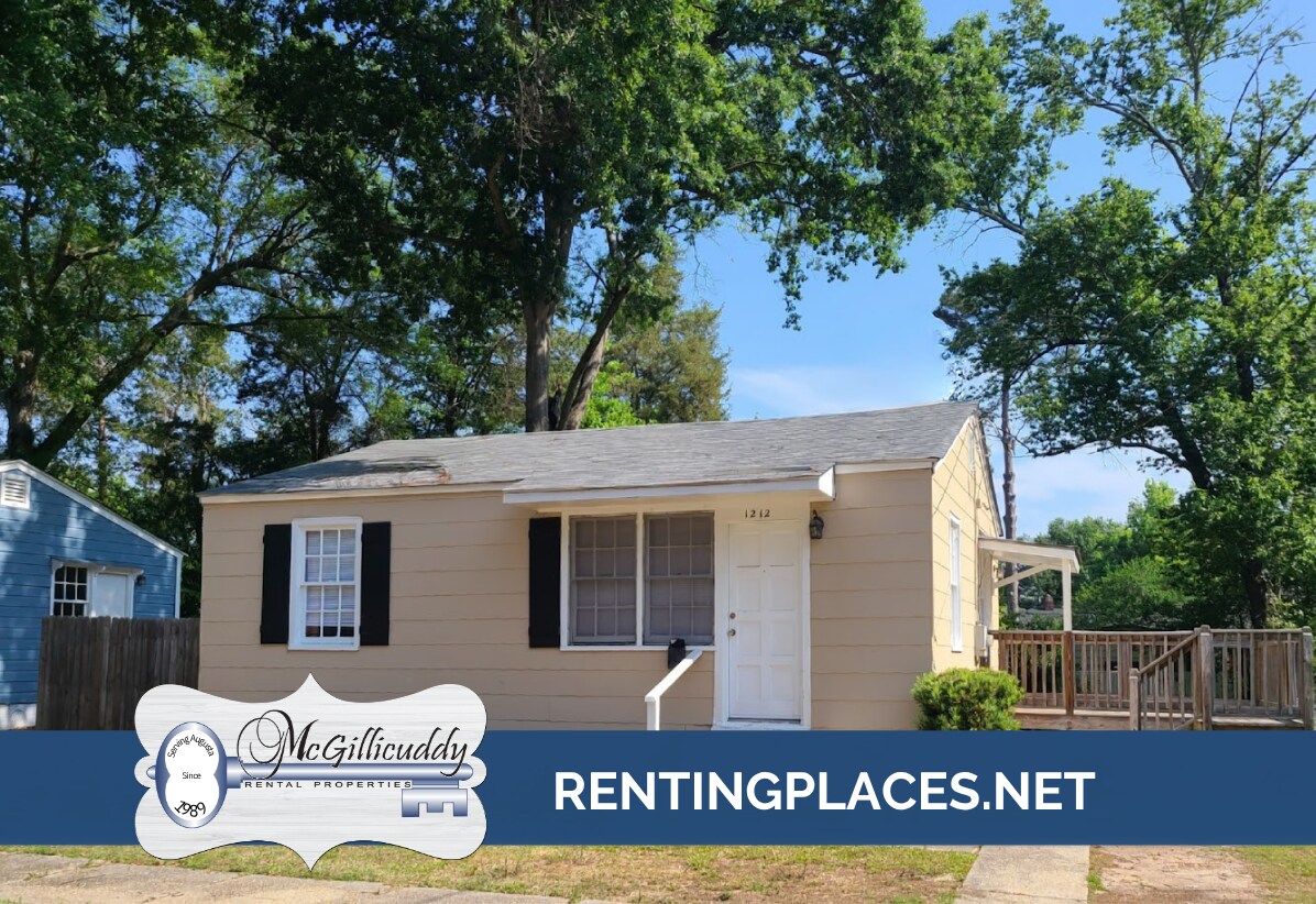 Building Photo - 1212 Holden Dr