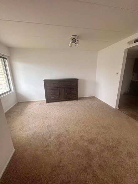 Building Photo - 8750 Harrison Ave