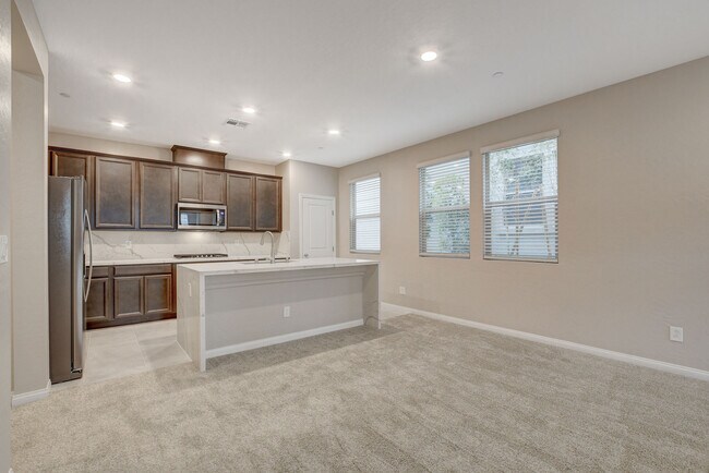 Building Photo - 11553 Alpine Cove Ave