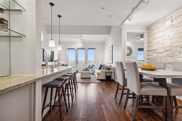 Building Photo - 8616 Turtle Creek Blvd