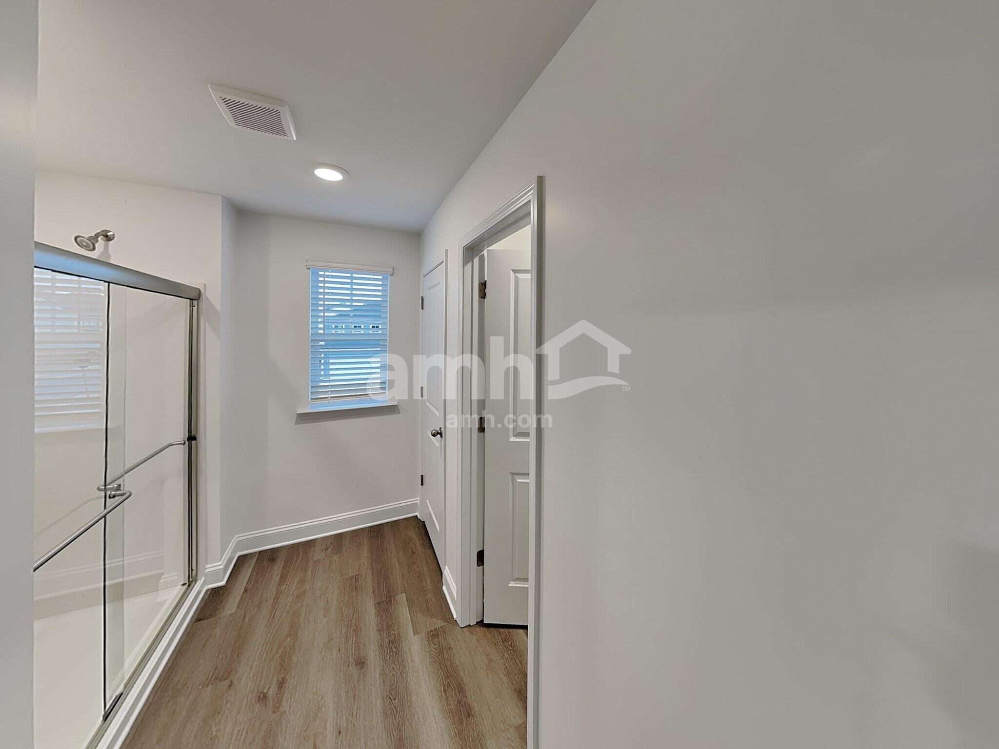 Building Photo - 5014 Twin River Dr