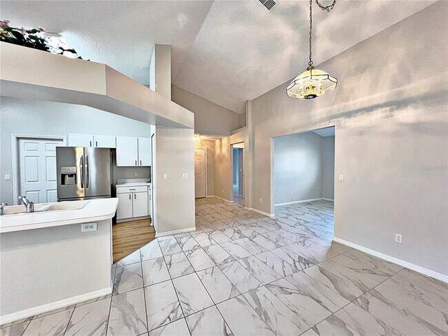 Building Photo - 3505 Tenby Cir