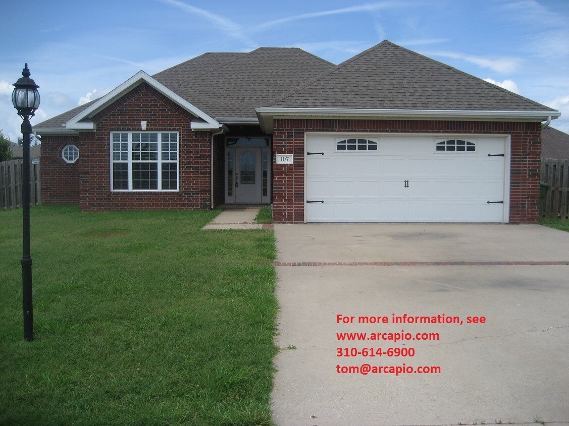 Pea Ridge rental house - 107 Greer St