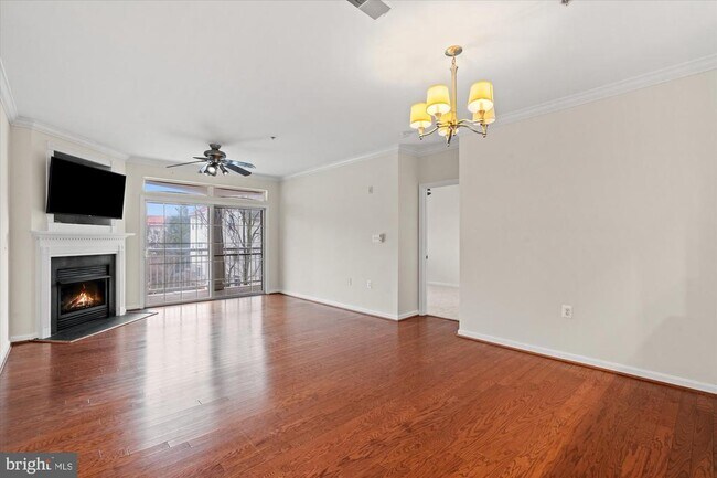 Building Photo - 5120 Donovan Dr