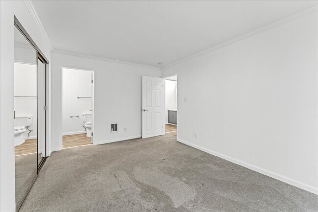 Building Photo - 55 Fairmount Ave
