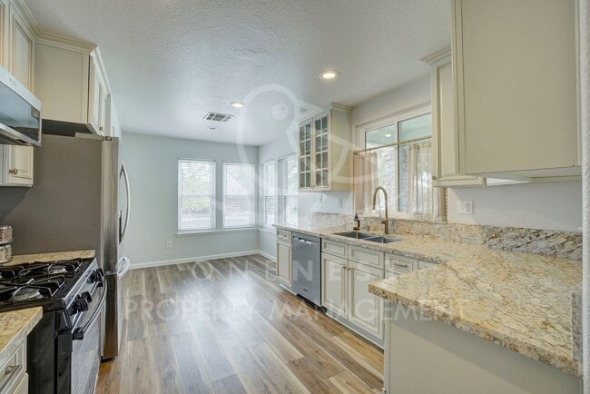 Building Photo - 1430 Markham Ravine Dr