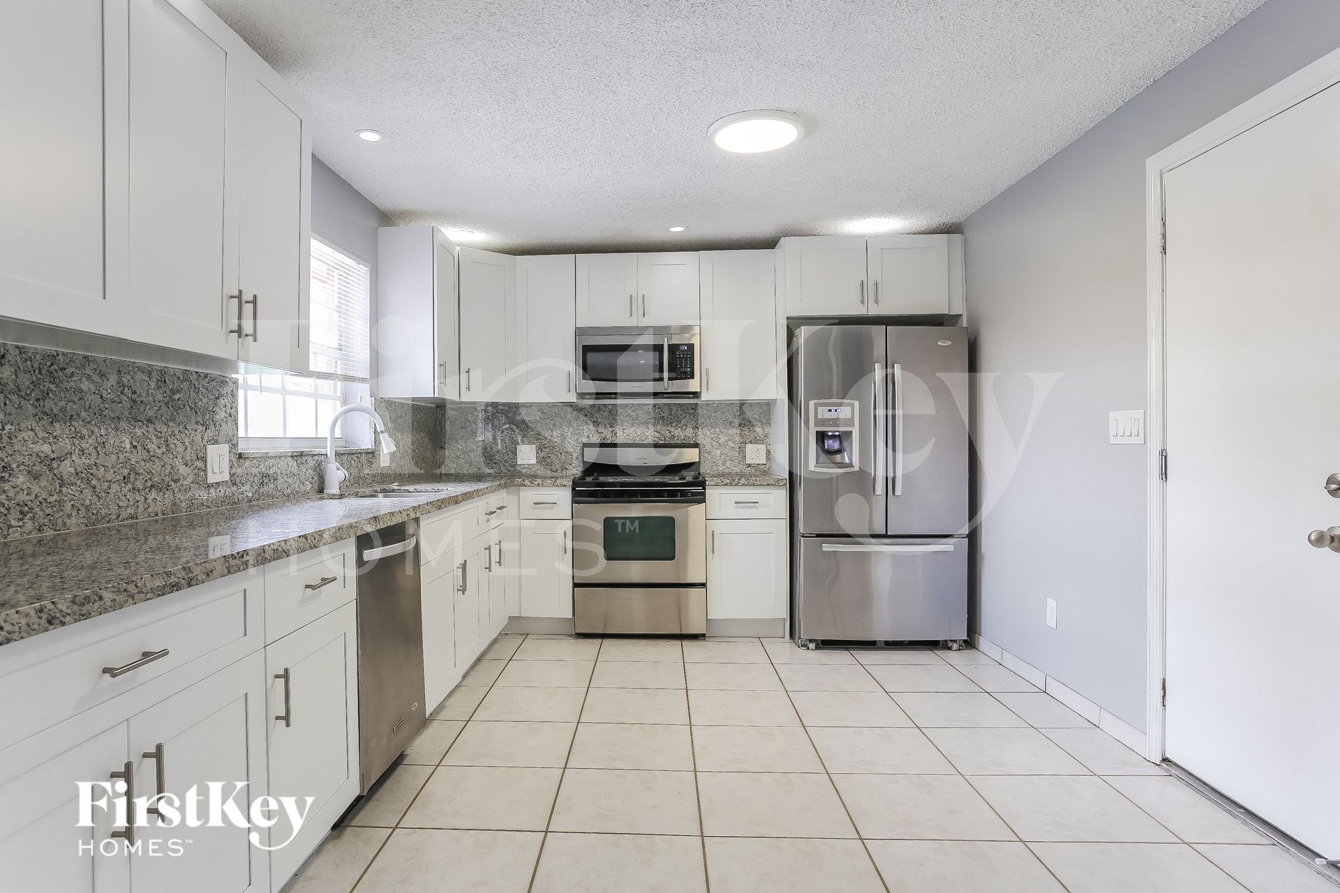 Building Photo - 4006 NW 76th Ave