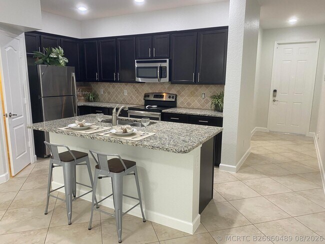 Building Photo - 9550 SW Purple Martin Way