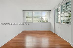 Building Photo - 1420 Brickell Bay Dr