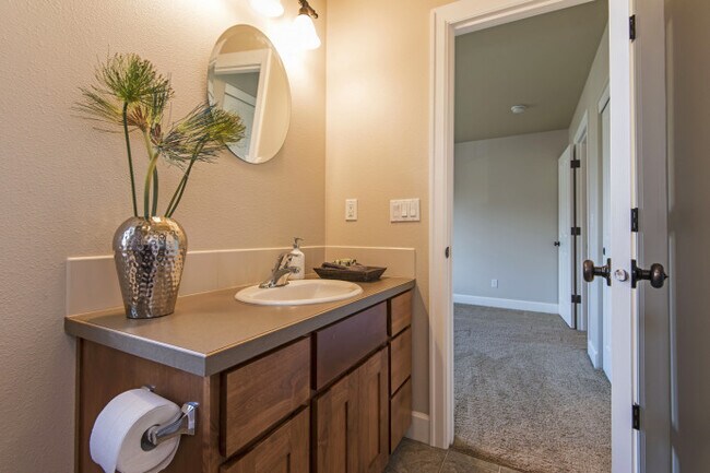 Building Photo - MOVE IN SPECIAL $500 OFF FIRST  MONTHS REN...