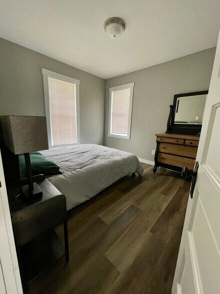 Building Photo - 601 Day St