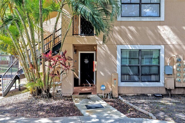 Building Photo - 15680 SW 106th Ln