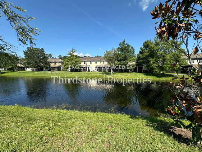 Building Photo - 1036 N Black Cherry Dr