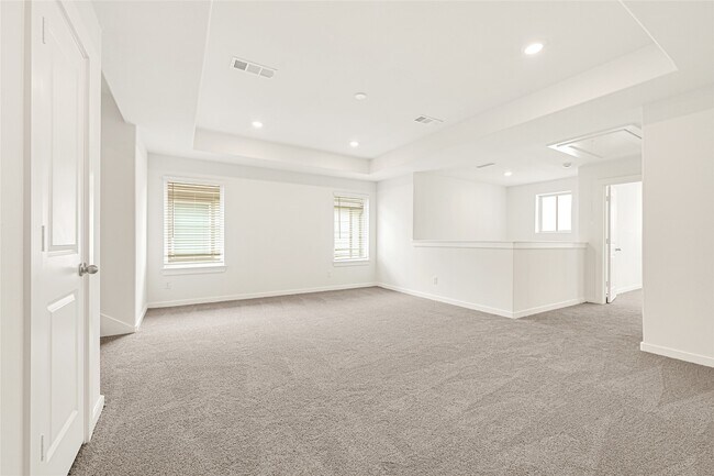 Building Photo - 31819 Autumn Spur Ln