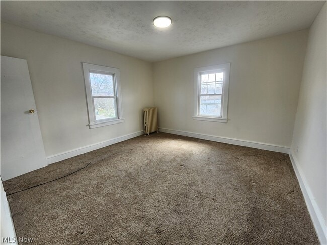 Building Photo - 2060 Rossmoor Rd