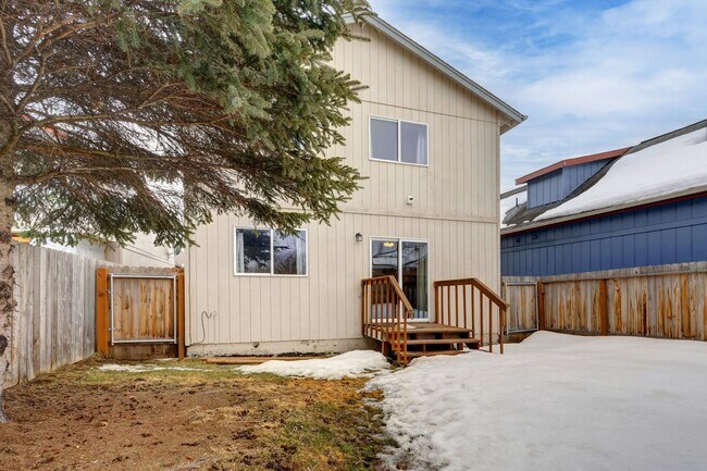 Building Photo - East Anchorage Home Near Trails & Parks; W/D in unit, Garage, Fenced Yard; Quick Access to JBER