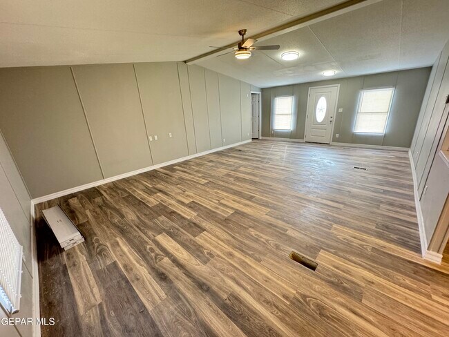 Building Photo - 241 Passmore Rd