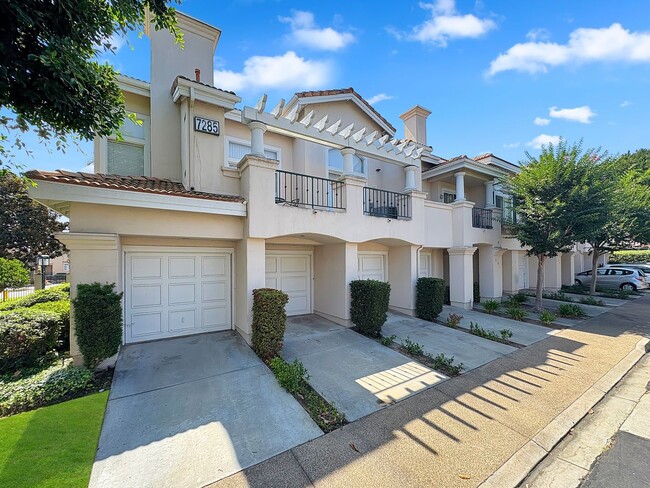 Primary Photo - Beautiful 2B/2.5BA Two-Story Home with AC,...