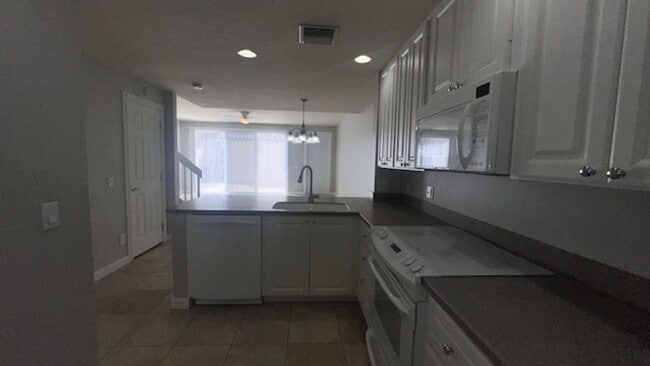 Building Photo - 3/3 Townhome in Villagewalk at Lake Nona for Rent