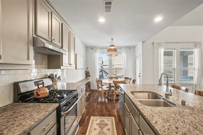 Building Photo - 1213 Glacier Ct