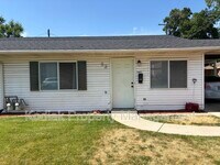 Building Photo - 83 550 N