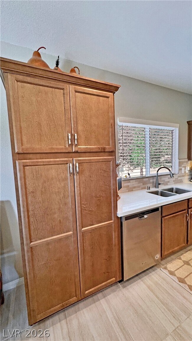 Building Photo - 5245 E La Campana Dr