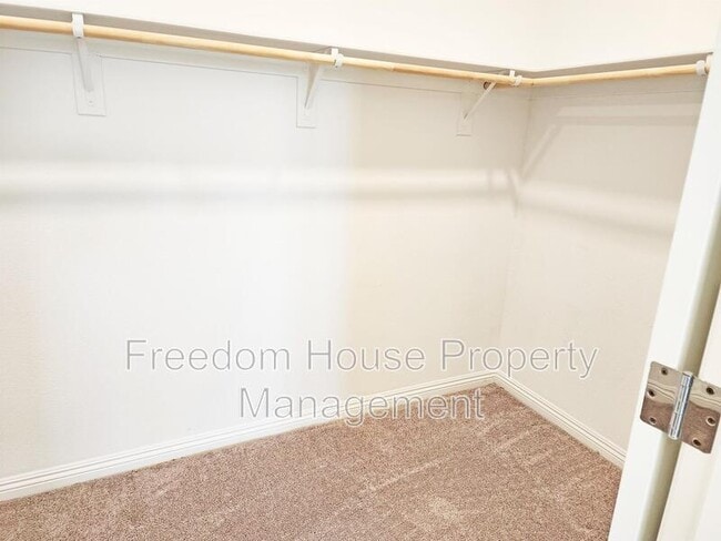 Building Photo - 3575 E Wallowa Dr