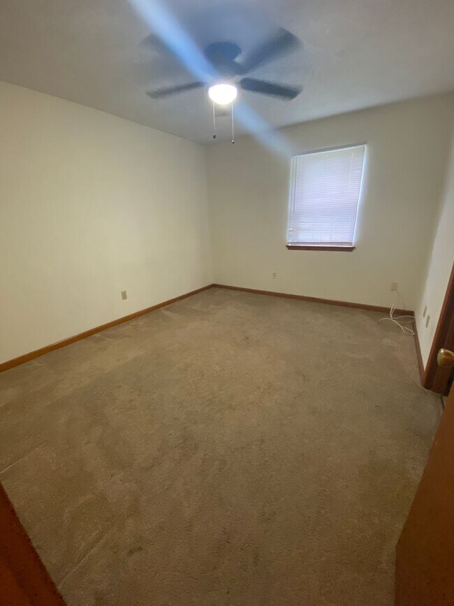 Building Photo - 1330 Fuller Rd