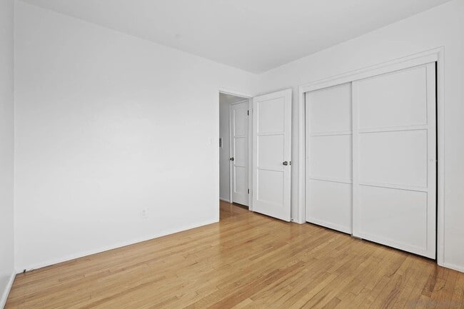 Building Photo - 4851 Iroquois Ave