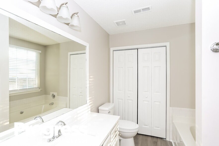 Building Photo - 3506 Southern Ginger Dr