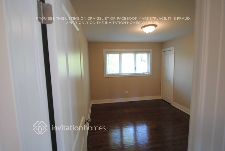 Building Photo - 8714 S 55th Ave