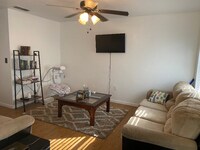 Building Photo - 3600 SW 23rd St