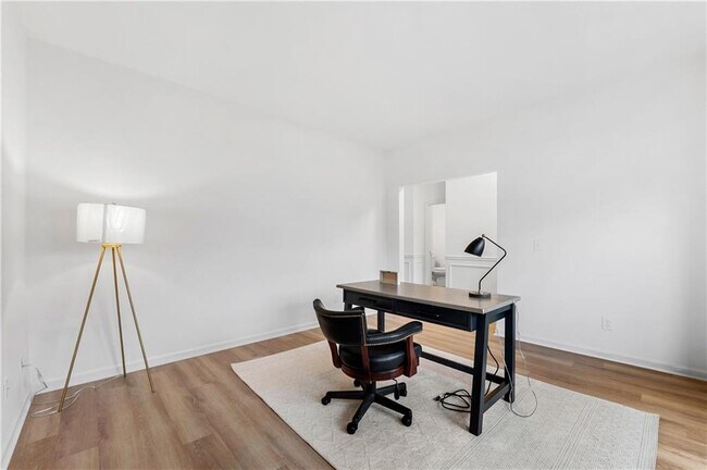 Building Photo - 1055 Red Cedar Trail