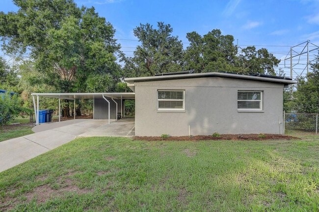 Primary Photo - 2018 Windsor Way