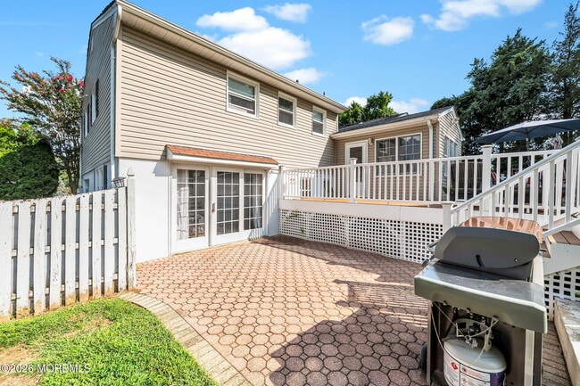 Building Photo - 55 S Lake Dr