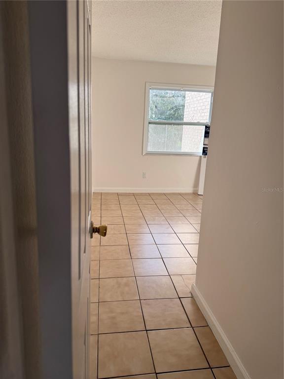 Building Photo - 7210 N Manhattan Ave