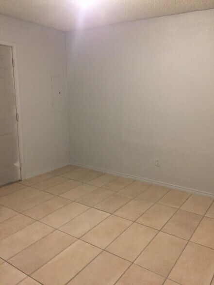 Building Photo - 5732 Whittlesey Rd