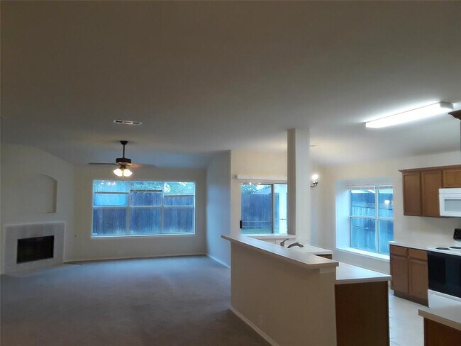 Building Photo - 2407 Buck Pass