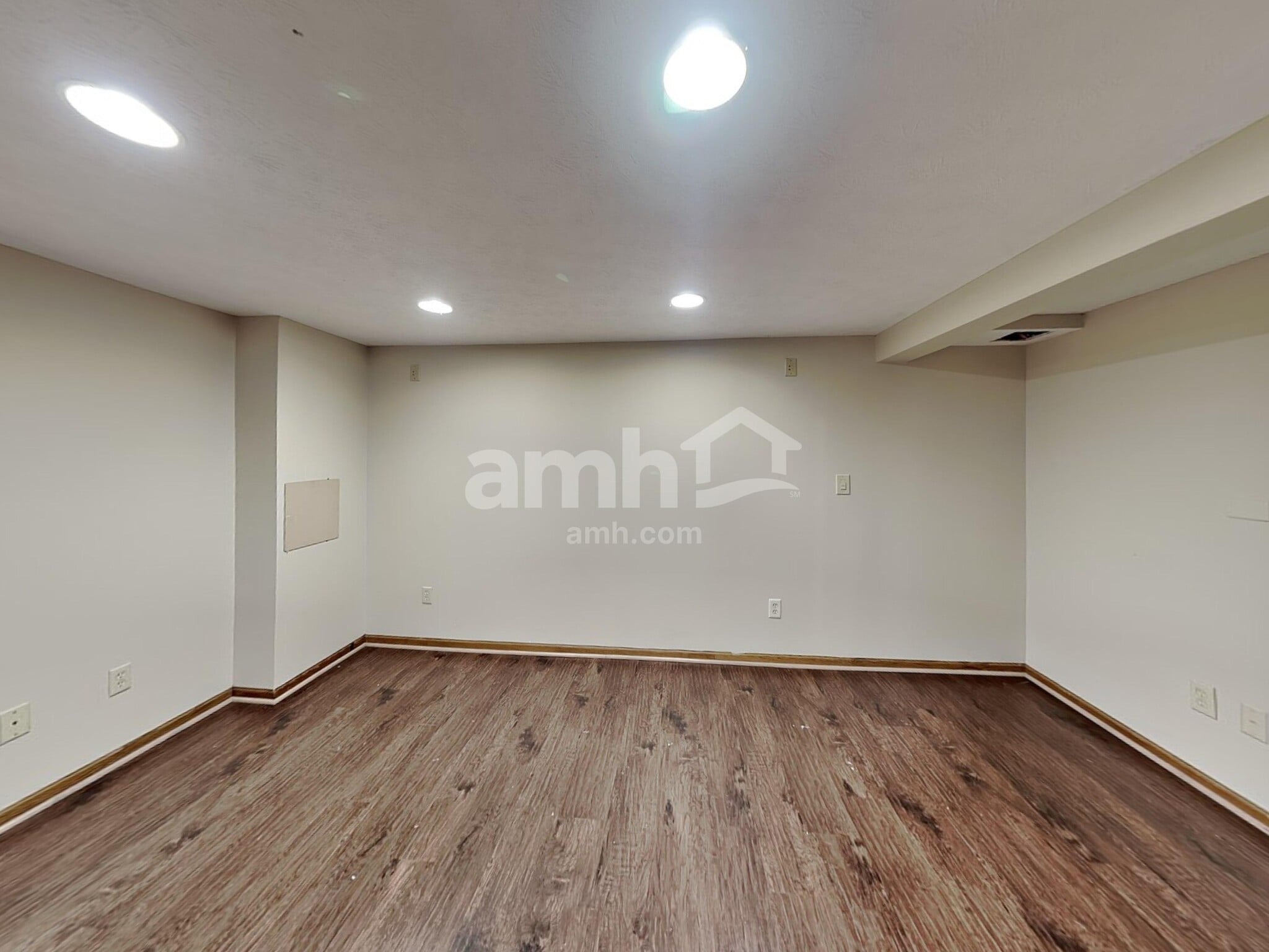 Building Photo - 3300 Darby Glen Blvd