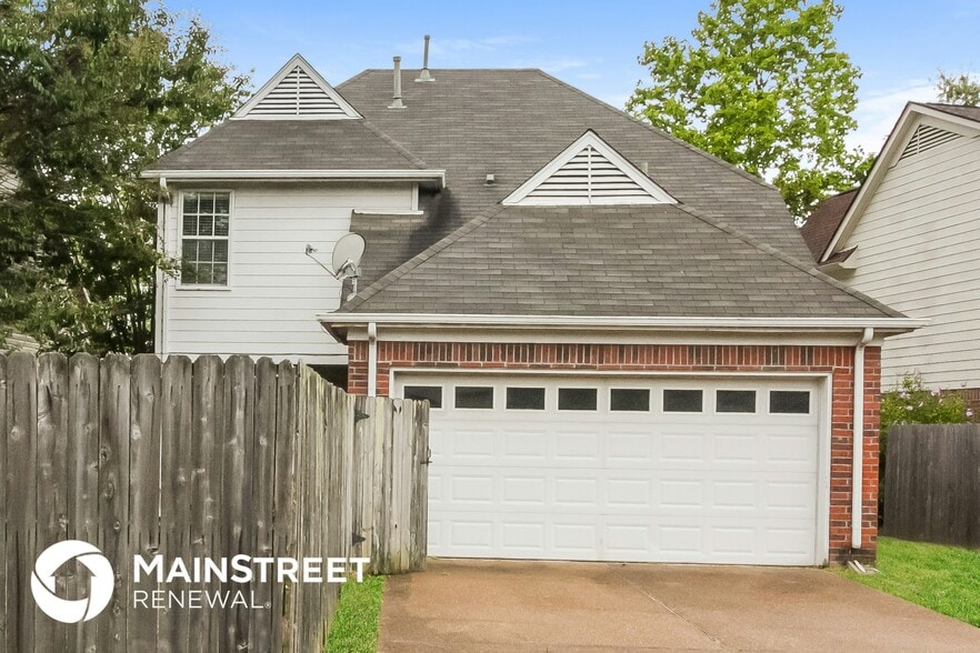 Building Photo - 768 Breeze Way