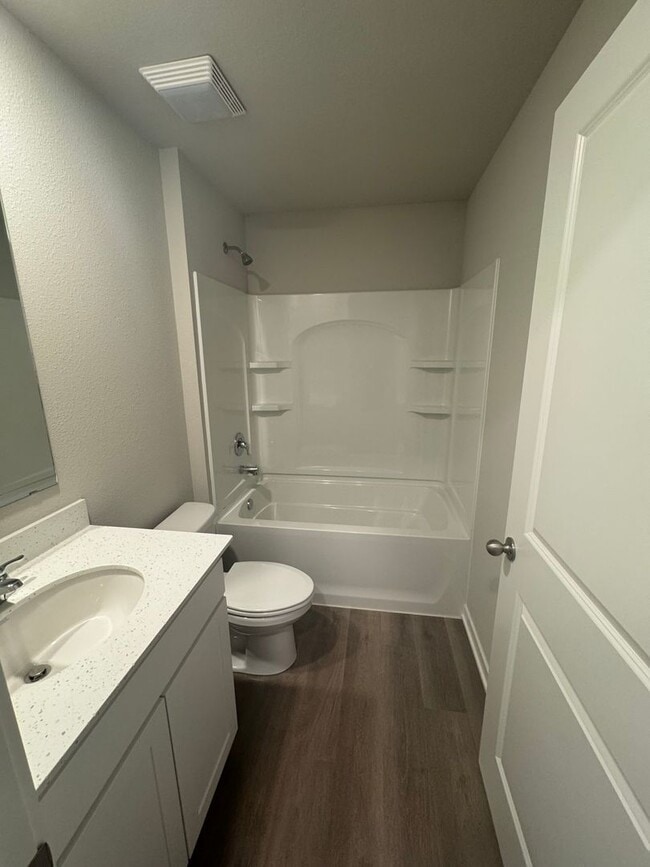 Building Photo - Your Dream Home Awaits in Gretna, NE!