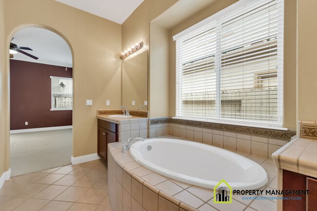 Building Photo - Exceptional Single-Story Home for Rent - 2...