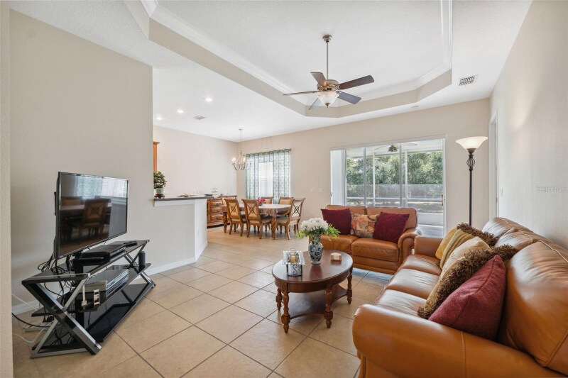 Building Photo - 11220 Godwit Ct
