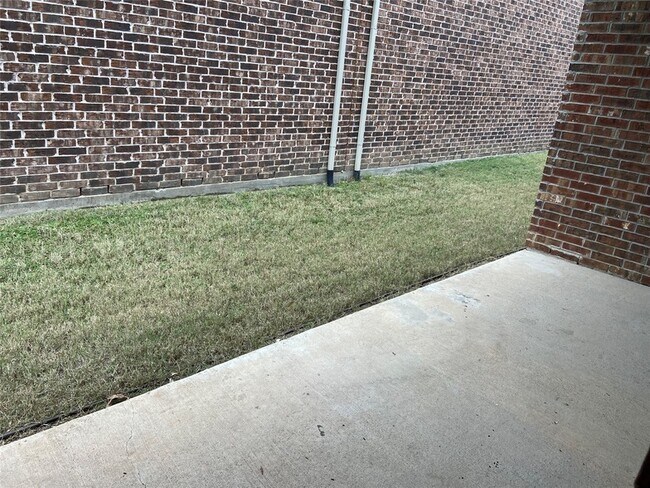 Building Photo - 686 Pendle Forest Dr