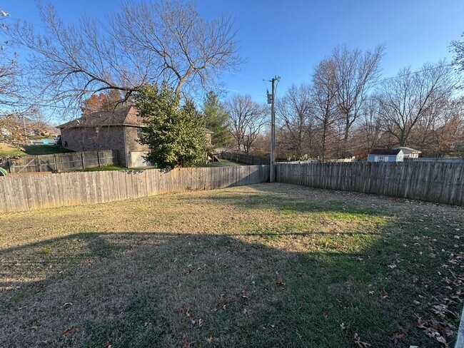 Building Photo - 404 N.Hightower Ave